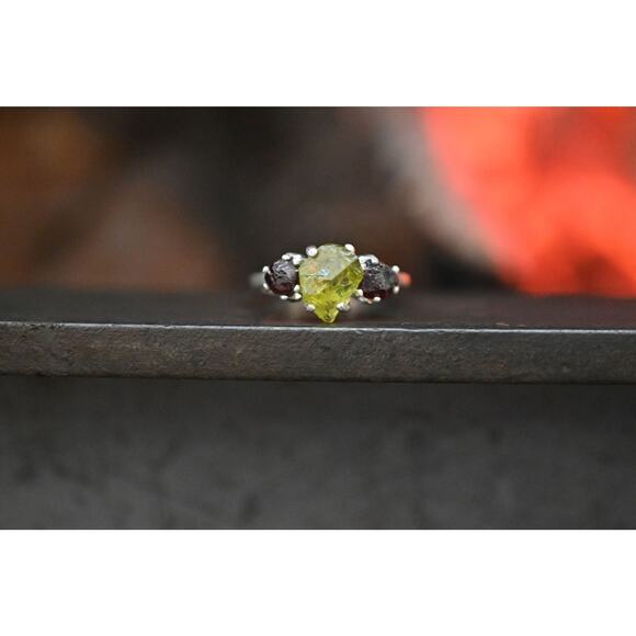 Raw Garnet and Peridot Engagement Ring - Picture 7 of 10